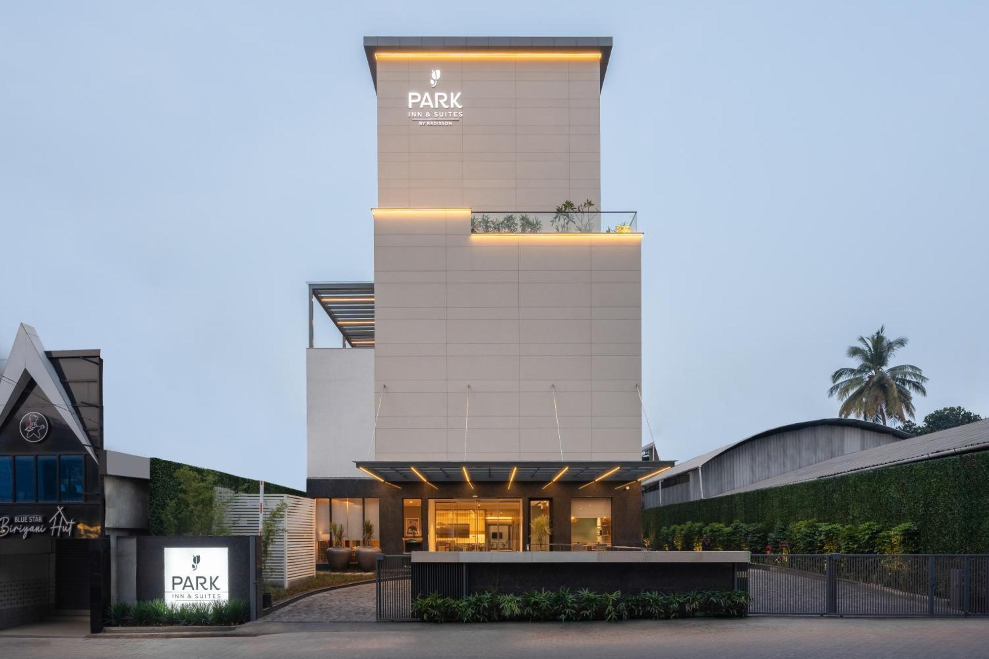 Park Inn & Suites By Radisson Thrissur East Fort Ngoại thất bức ảnh