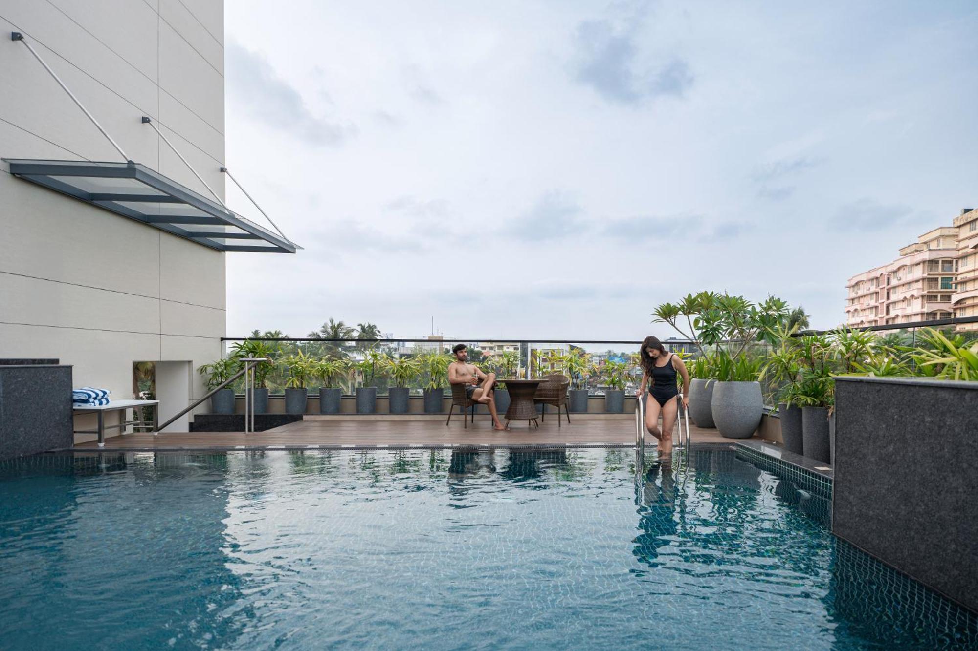Park Inn & Suites By Radisson Thrissur East Fort Ngoại thất bức ảnh